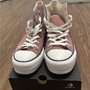 Women’s Platform Converse High Tops